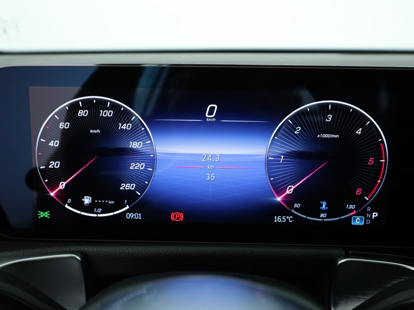 Mercedes-Benz GLB 200 d Bild 12