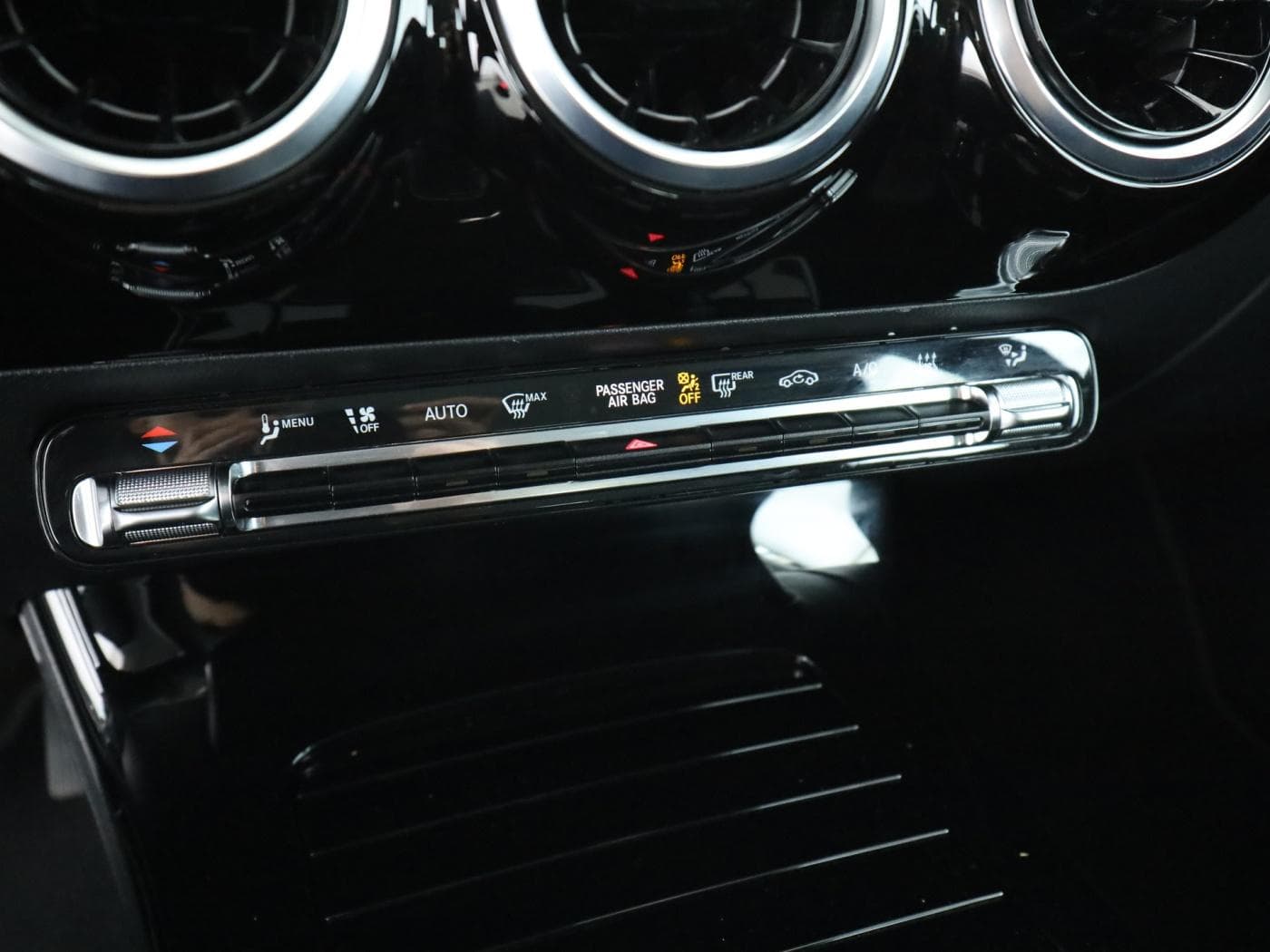 Mercedes-Benz CLA 250 e SB Bild 14