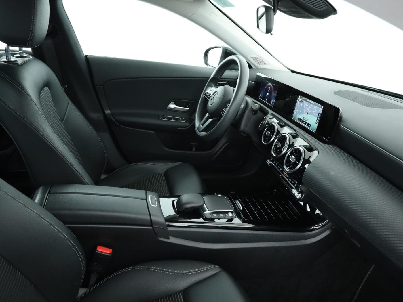 Mercedes-Benz CLA 250 e SB Bild 17