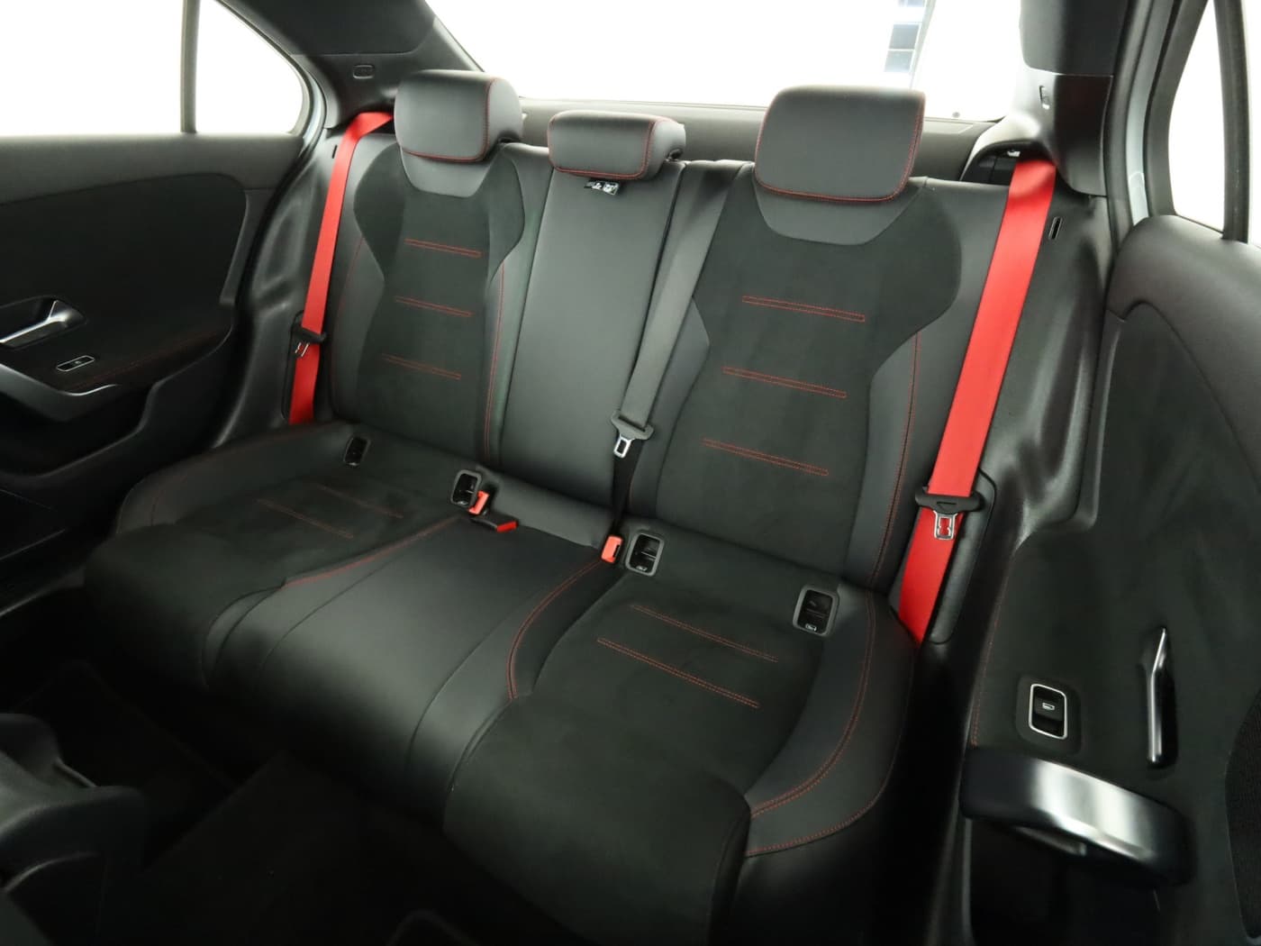 Mercedes-Benz A 35 AMG 4M Lim Bild 18