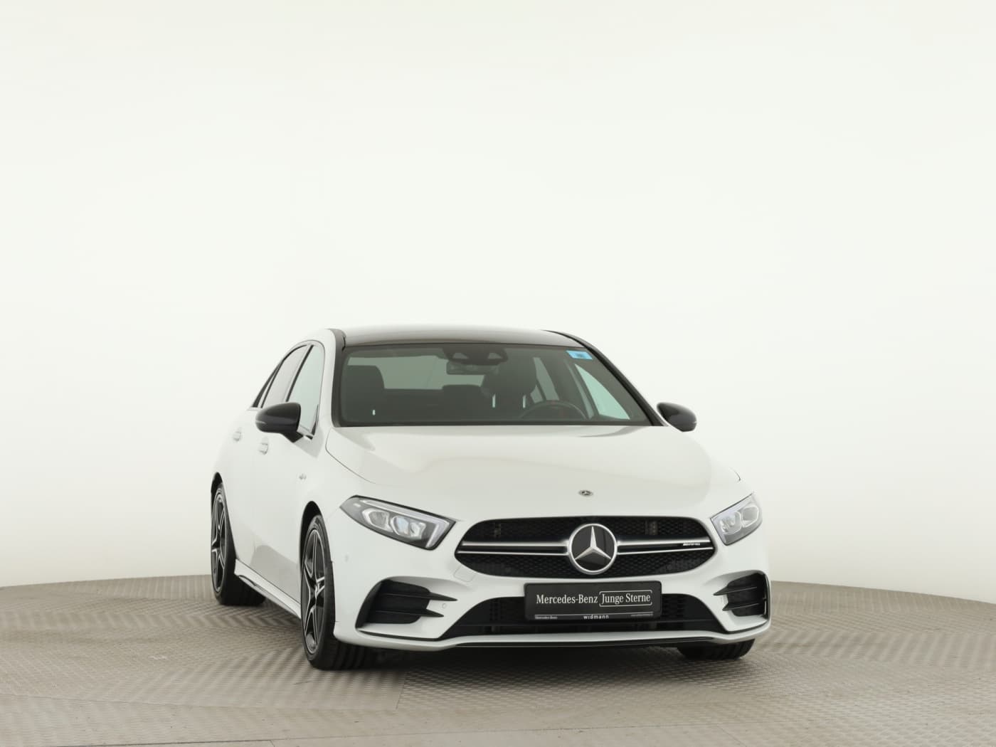 Mercedes-Benz A 35 AMG 4M Lim Bild 3