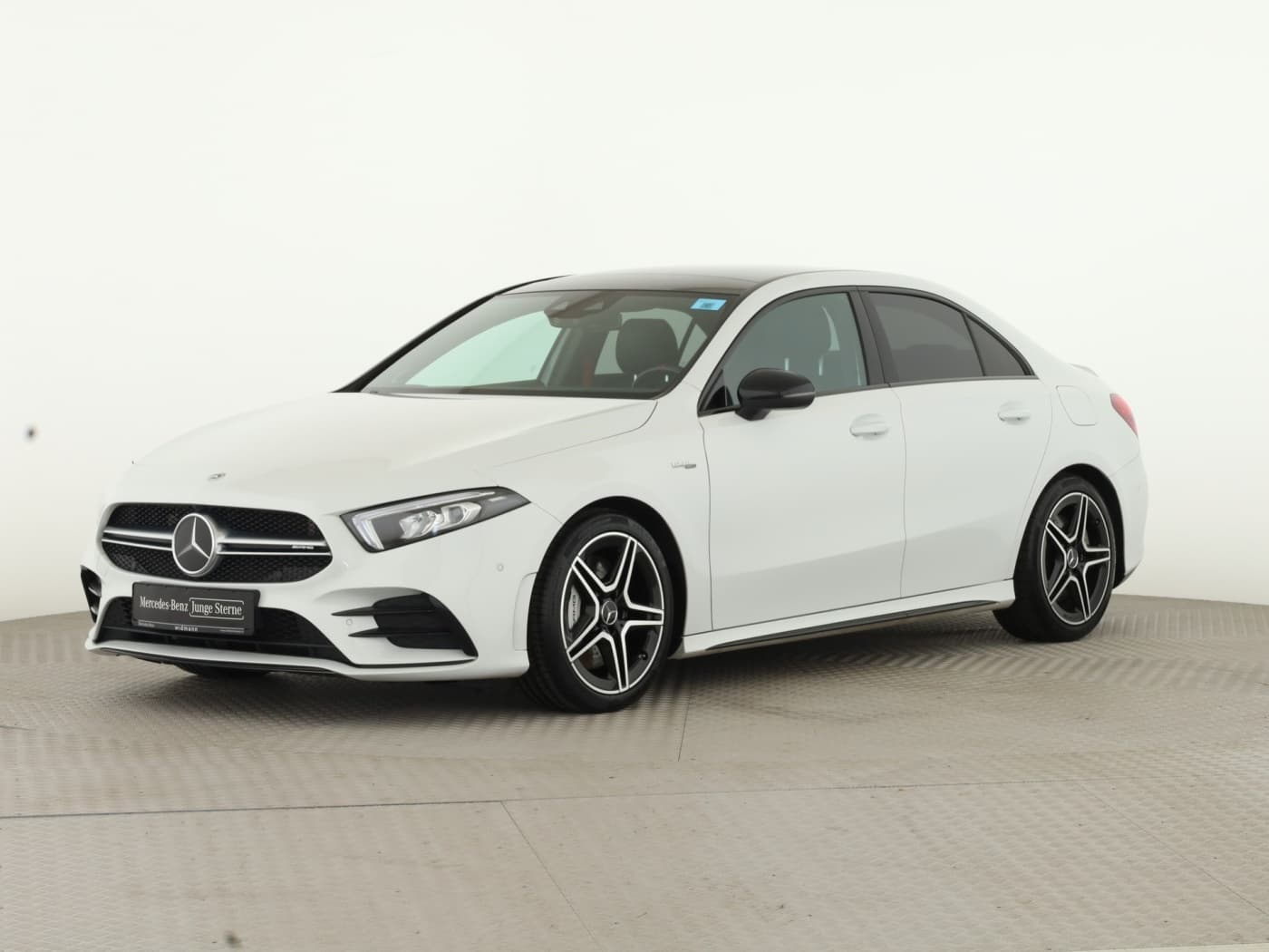 Mercedes-Benz A 35 AMG 4M Lim Bild 5