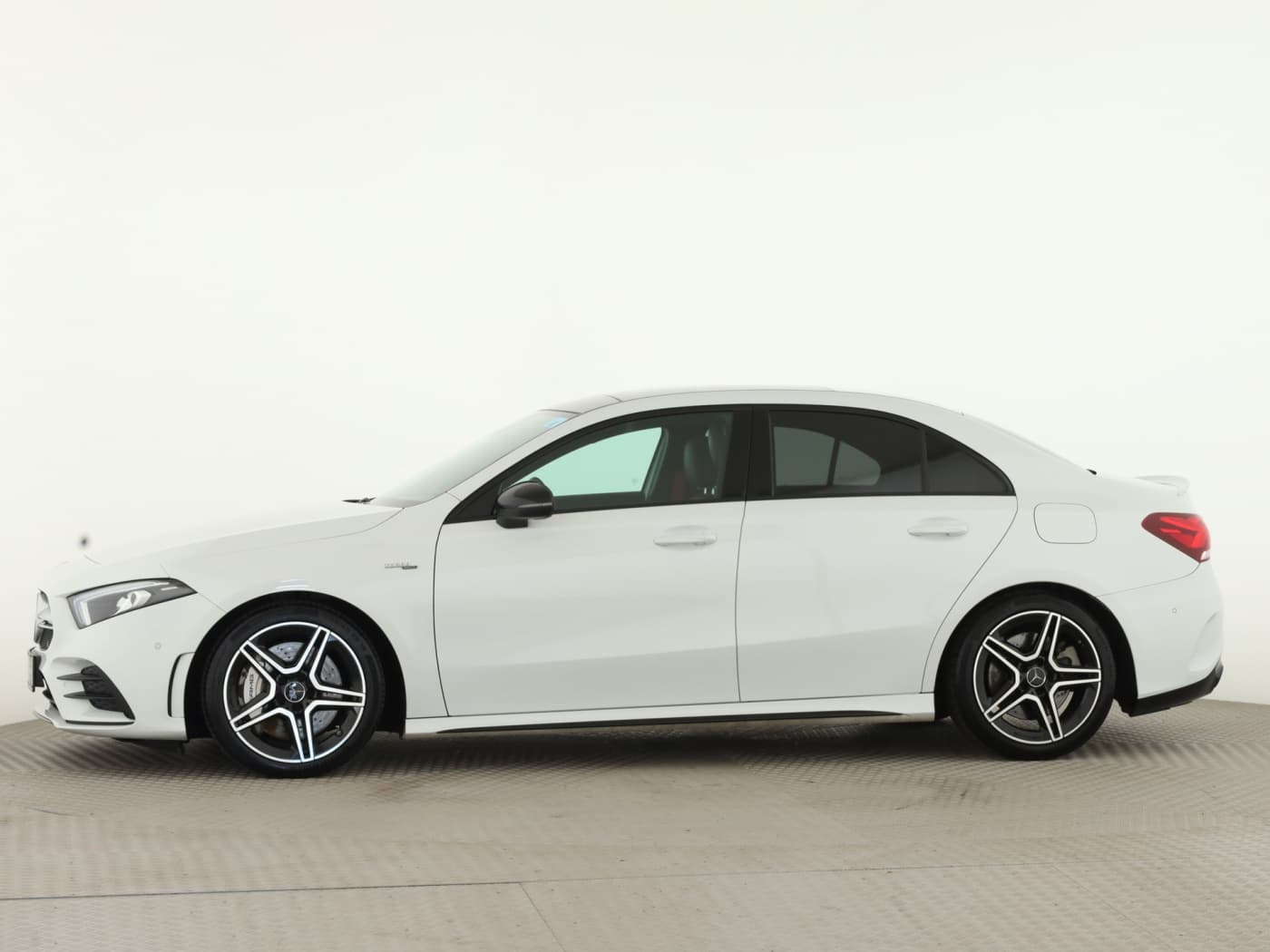 Mercedes-Benz A 35 AMG 4M Lim Bild 7