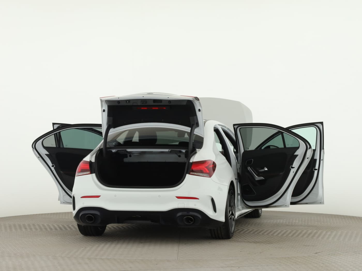 Mercedes-Benz A 35 AMG 4M Lim Bild 9