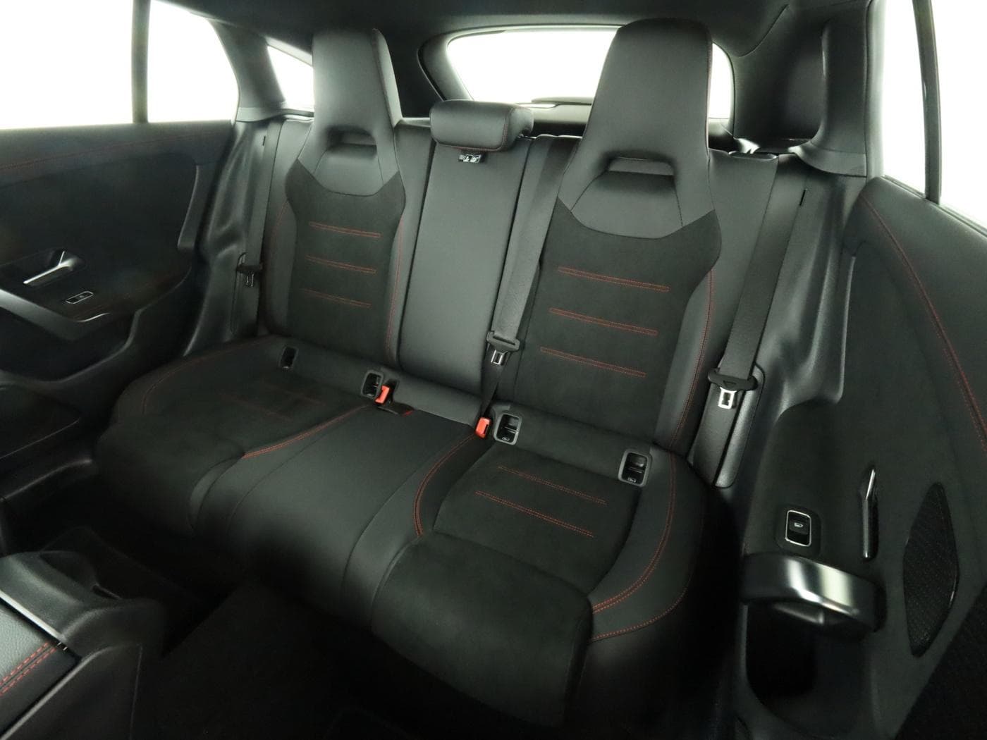 Mercedes-Benz CLA 250 e SB Bild 18