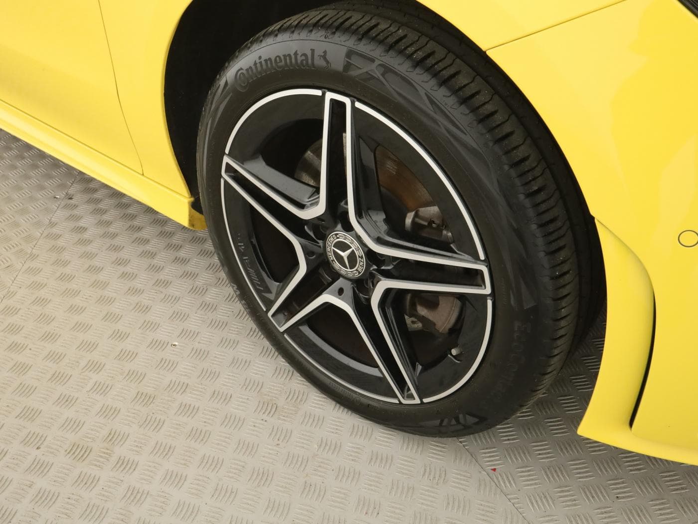 Mercedes-Benz CLA 250 e SB Bild 21