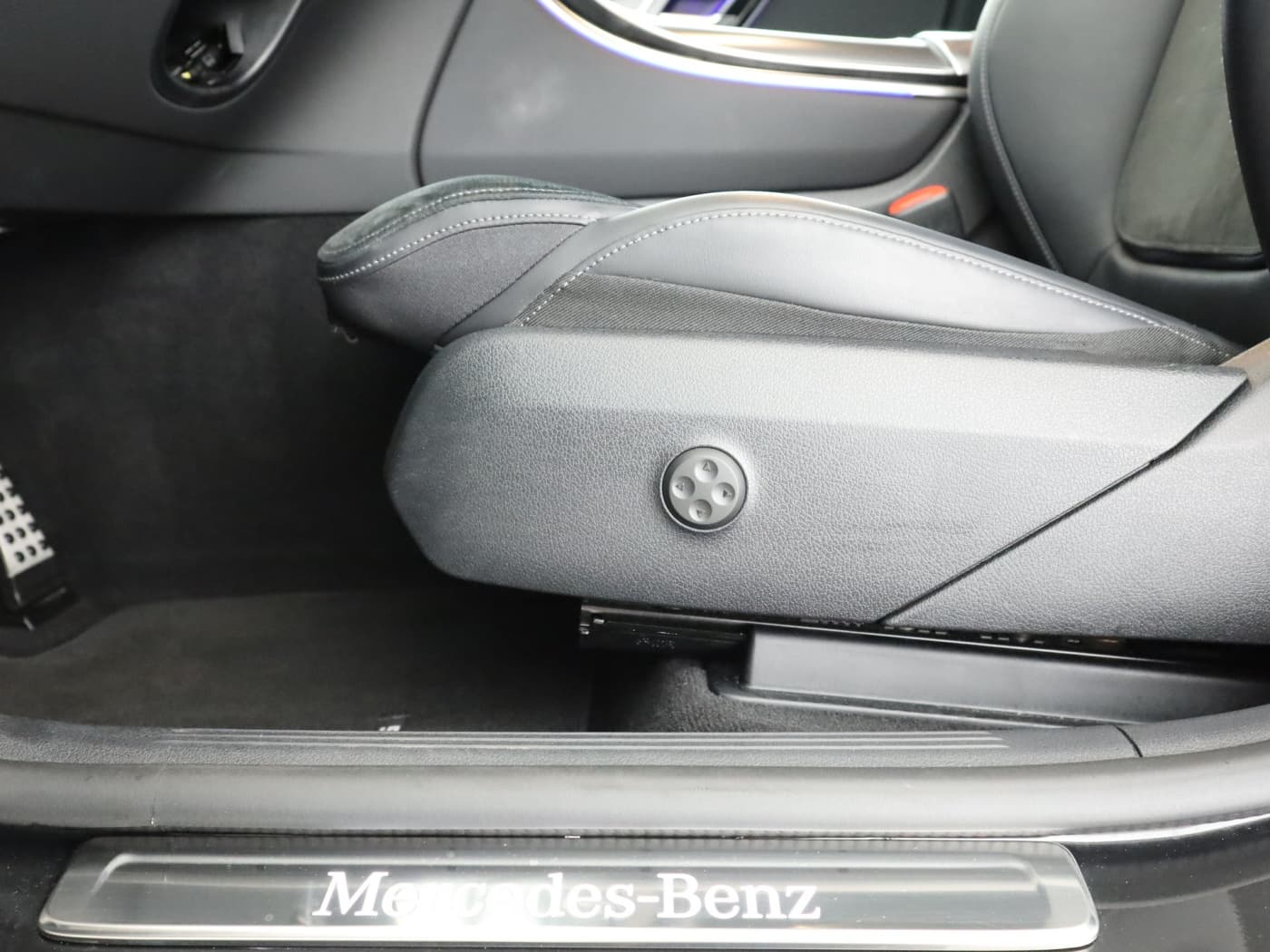 Mercedes-Benz GLC 200 4M Bild 25