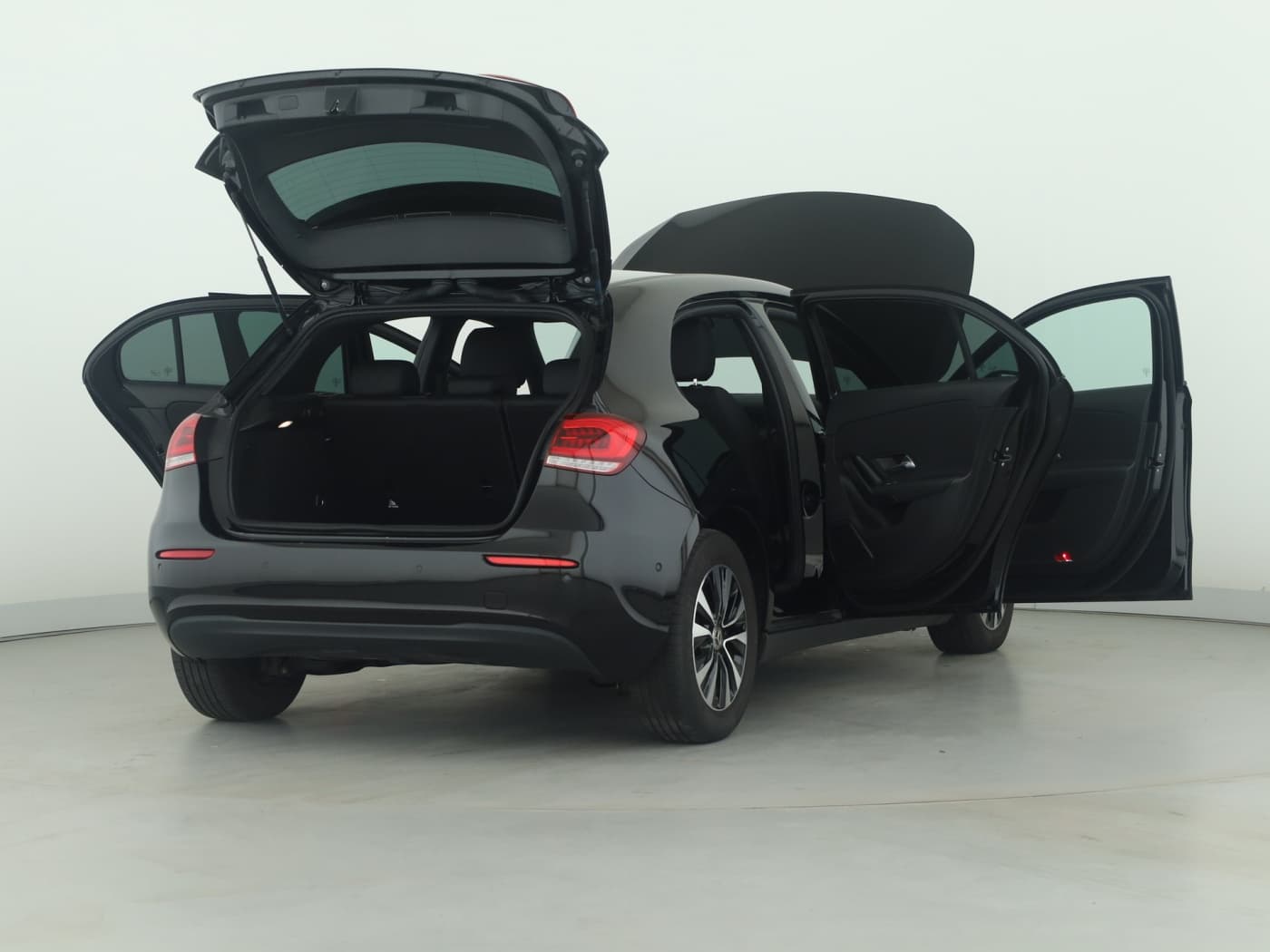 Mercedes-Benz A 180 d Bild 9