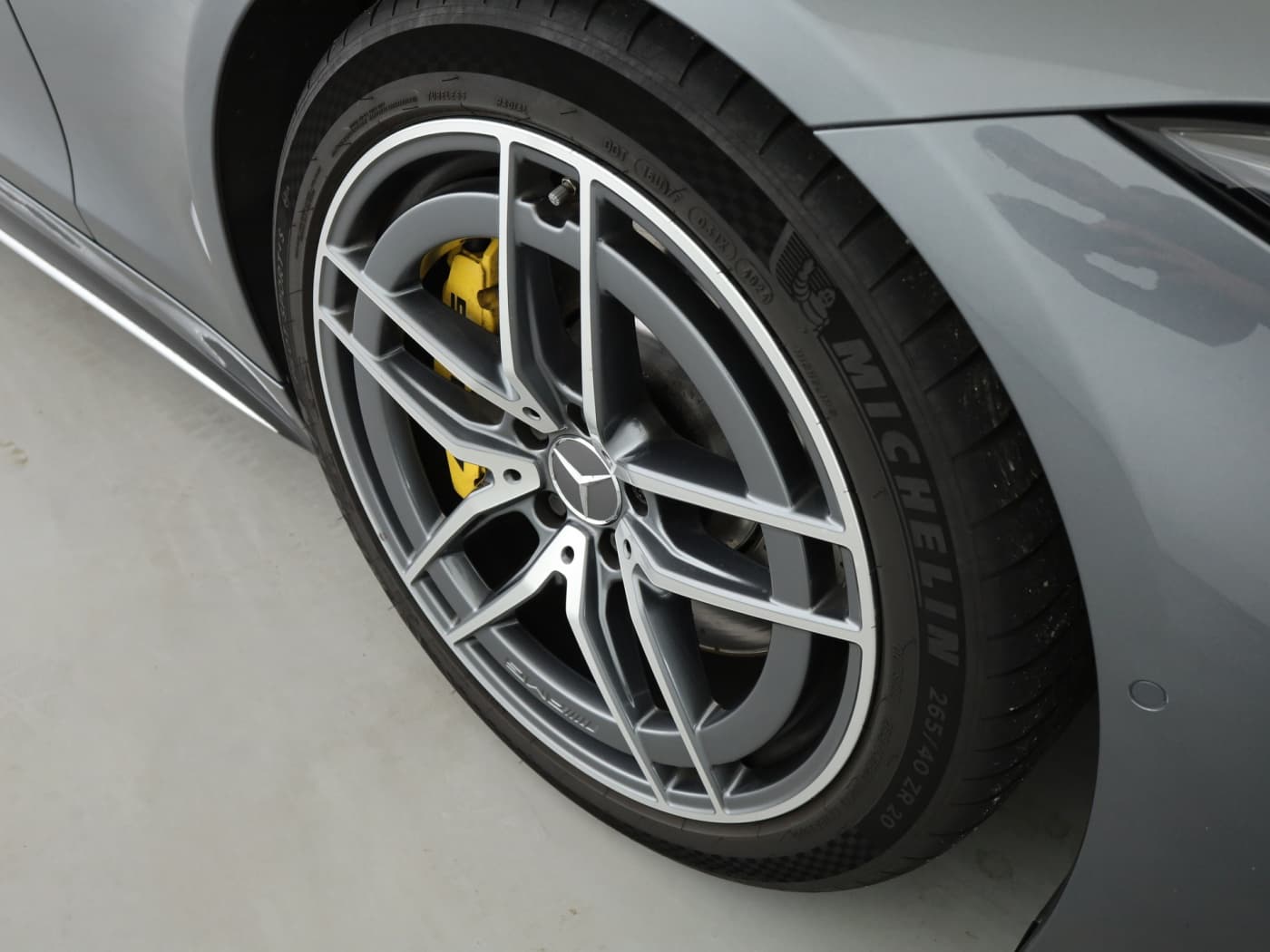 Mercedes-Benz SL 63 AMG 4M+ Bild 21