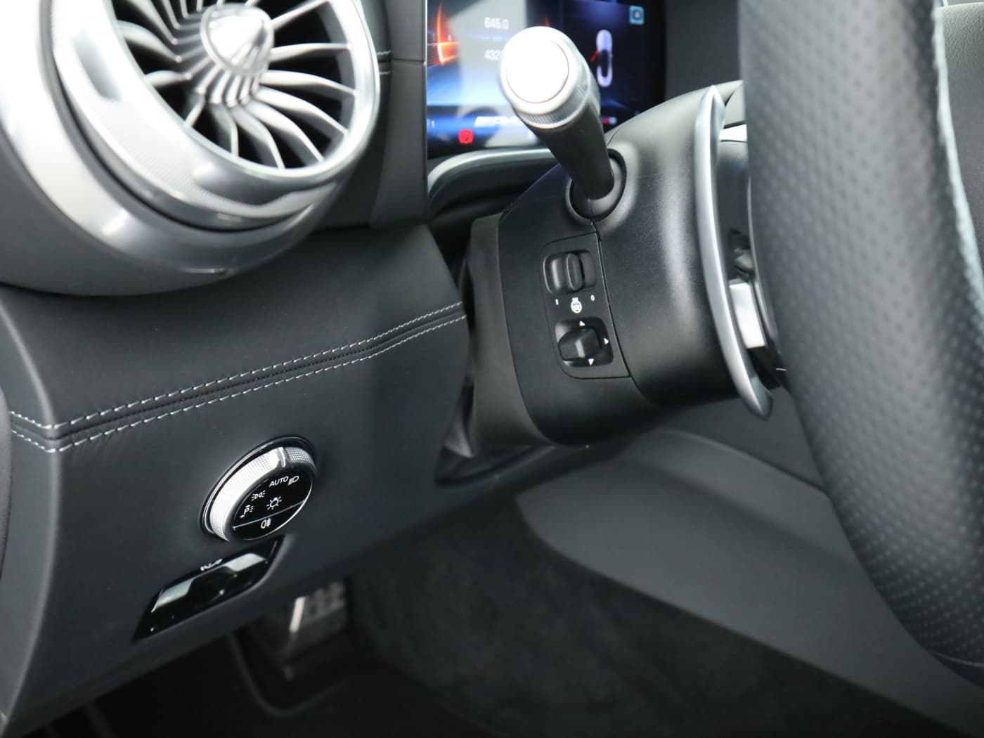 Mercedes-Benz SL 63 AMG 4M+ Bild 24