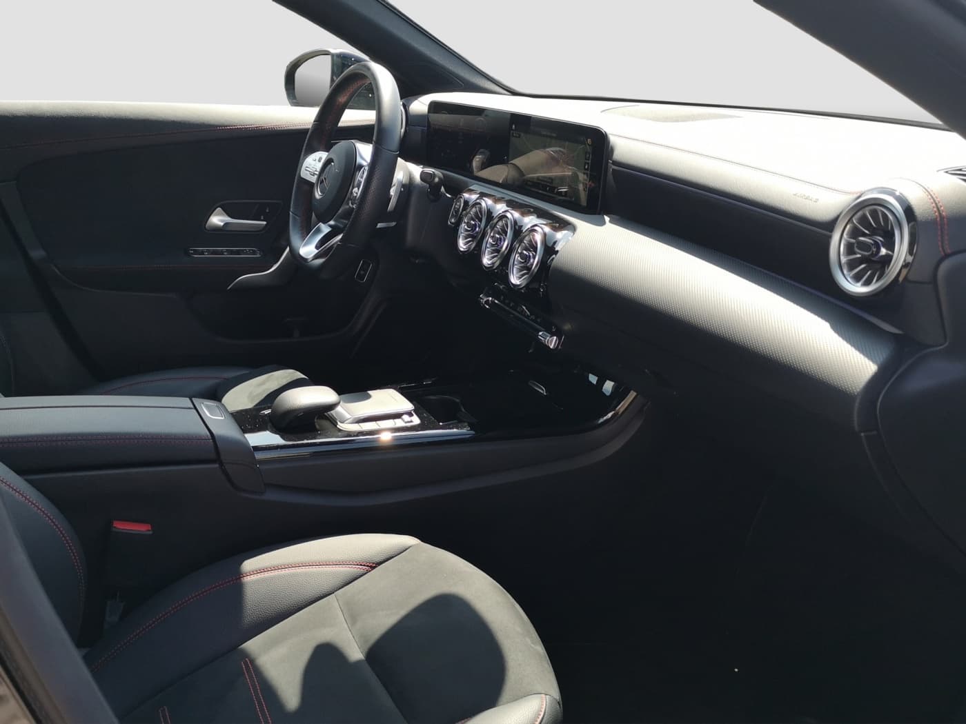 Mercedes-Benz CLA 250 Bild 15