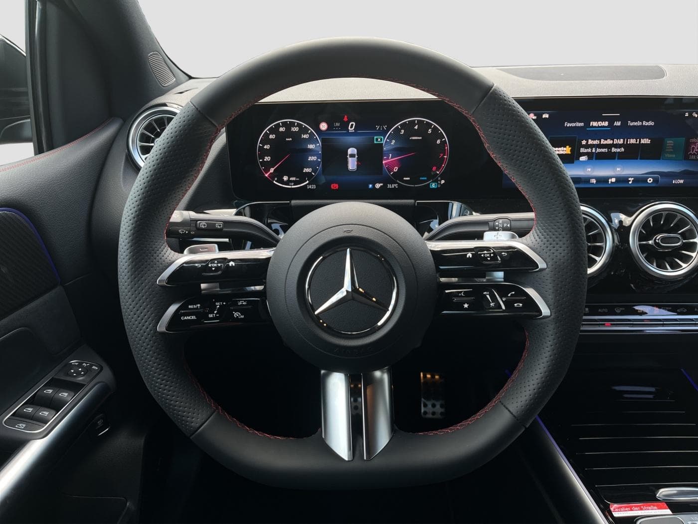 Mercedes-Benz B 200 Bild 10