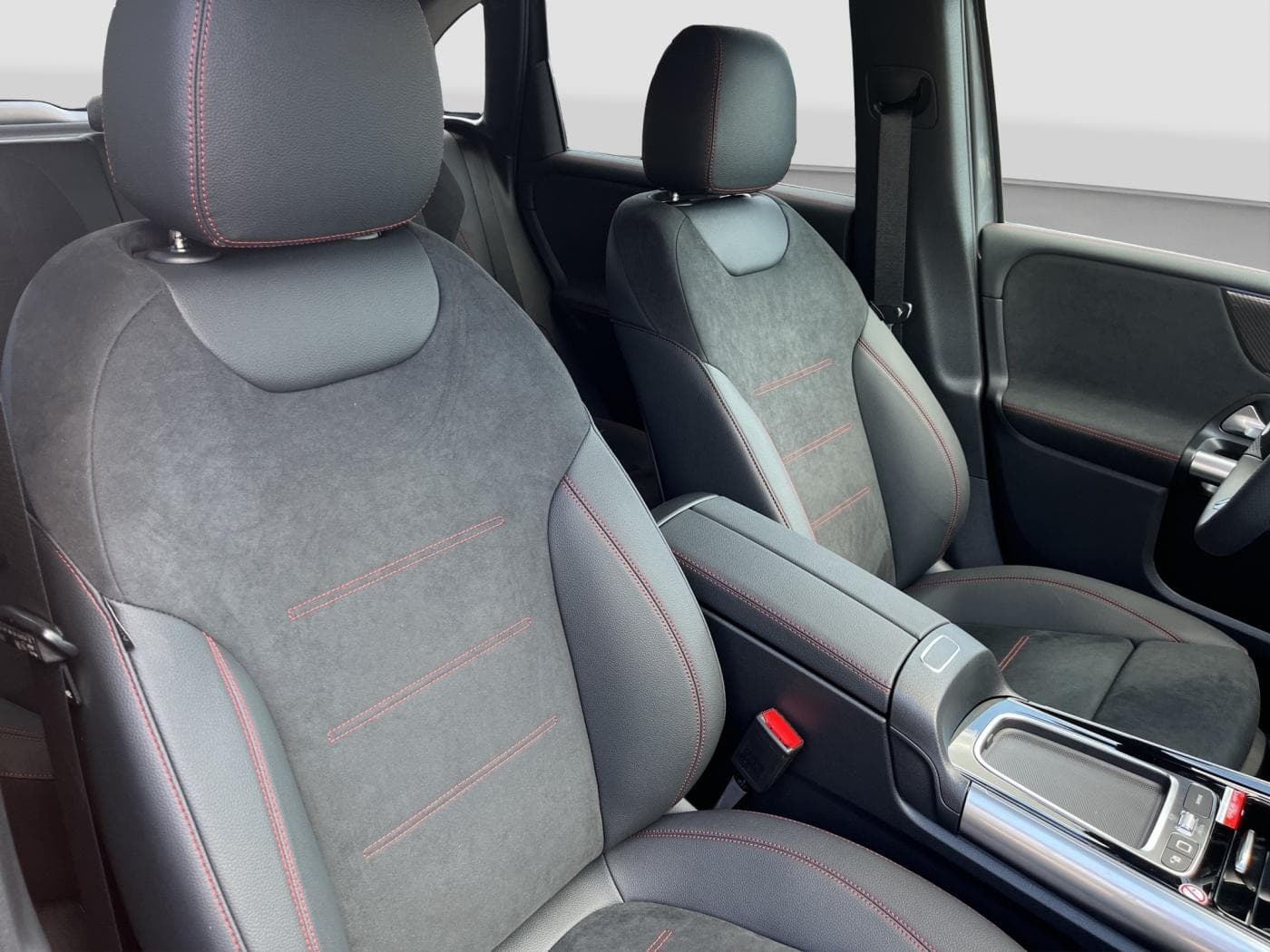 Mercedes-Benz B 200 Bild 13