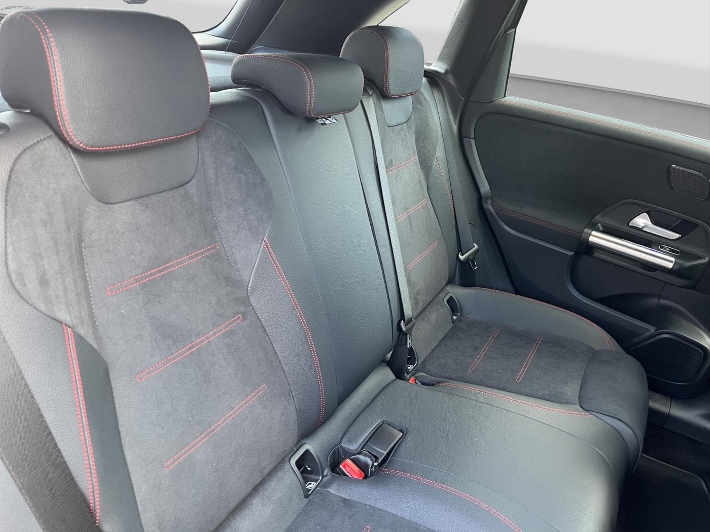 Mercedes-Benz B 200 Bild 14