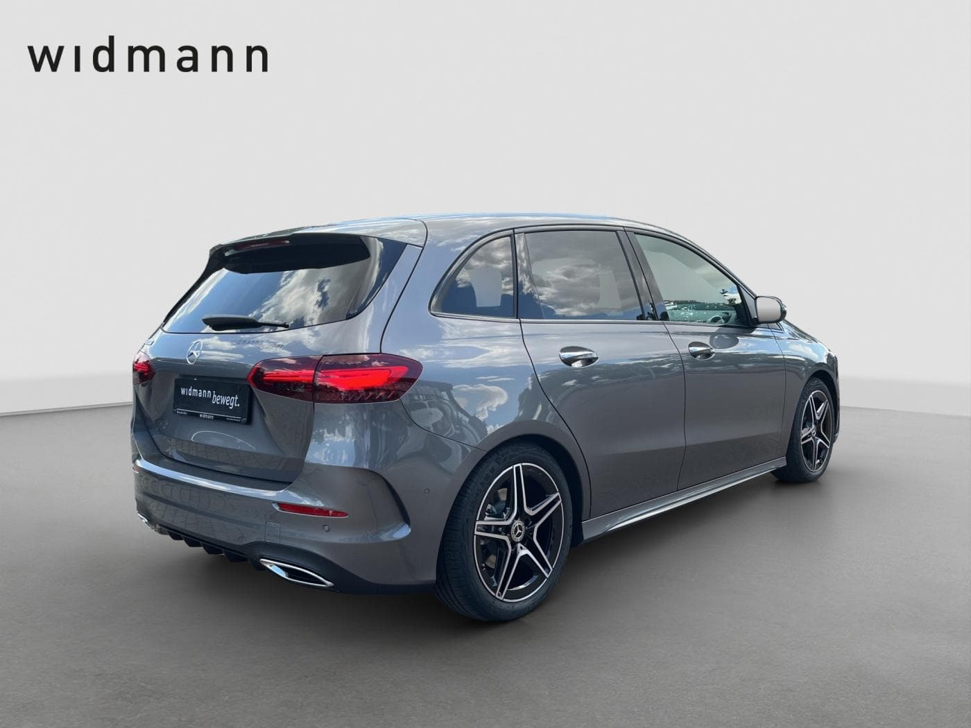 Mercedes-Benz B 200 Bild 2