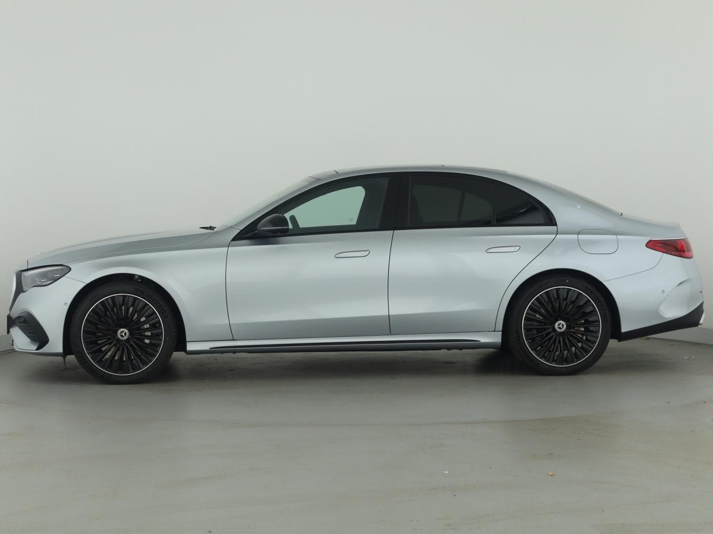 Mercedes-Benz E 300 de Limousine mit EQ Hybrid Technologie Bild 7