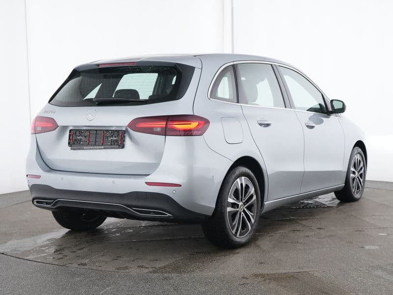 Mercedes-Benz B 250 e Bild 2