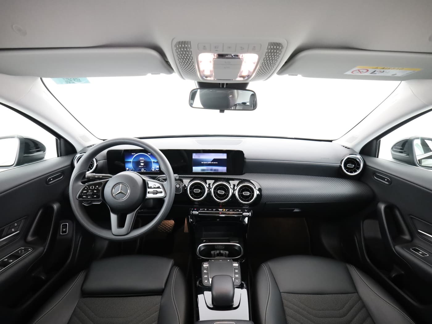 Mercedes-Benz A 250 e Bild 19