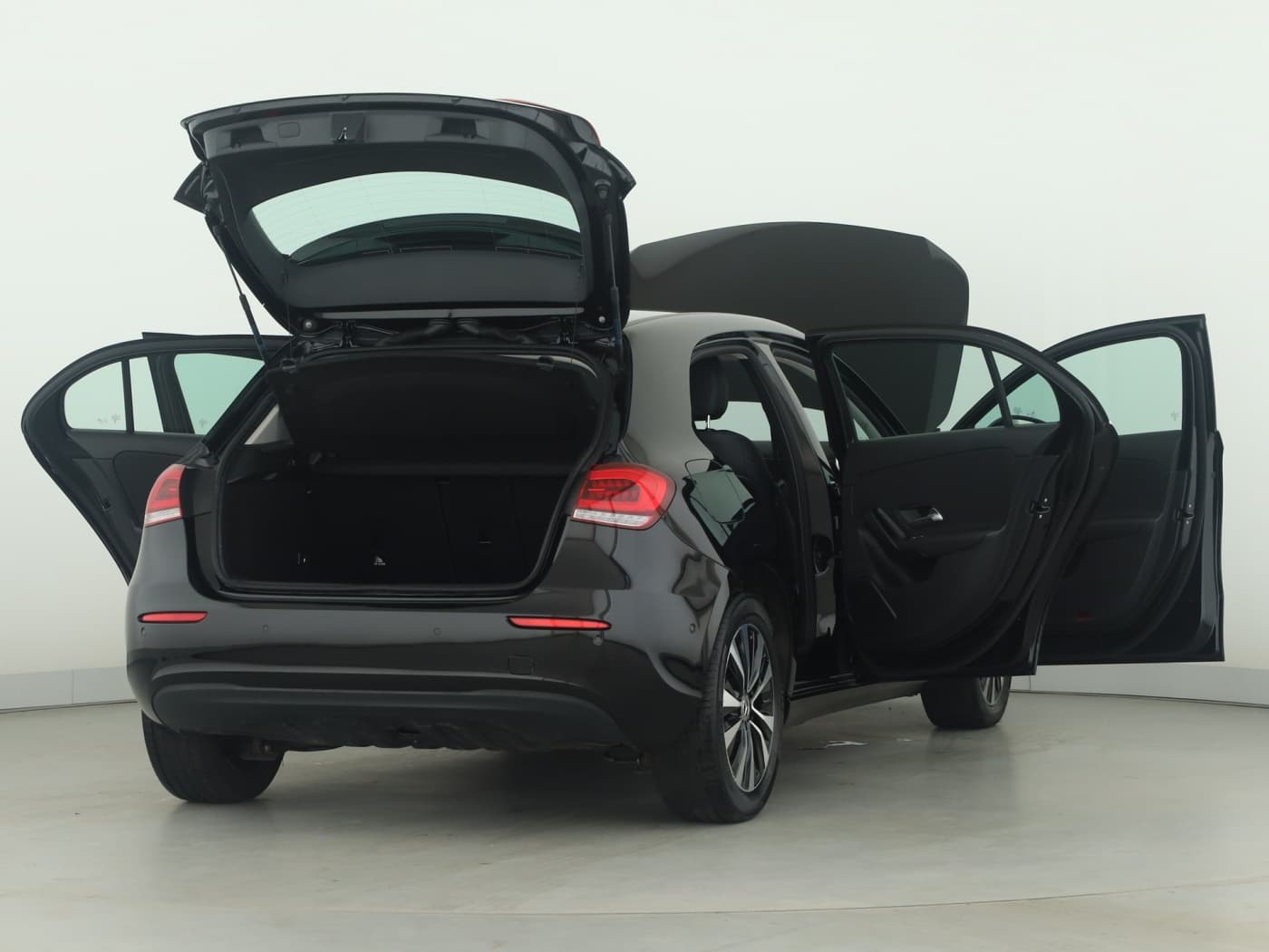 Mercedes-Benz A 250 e Bild 9