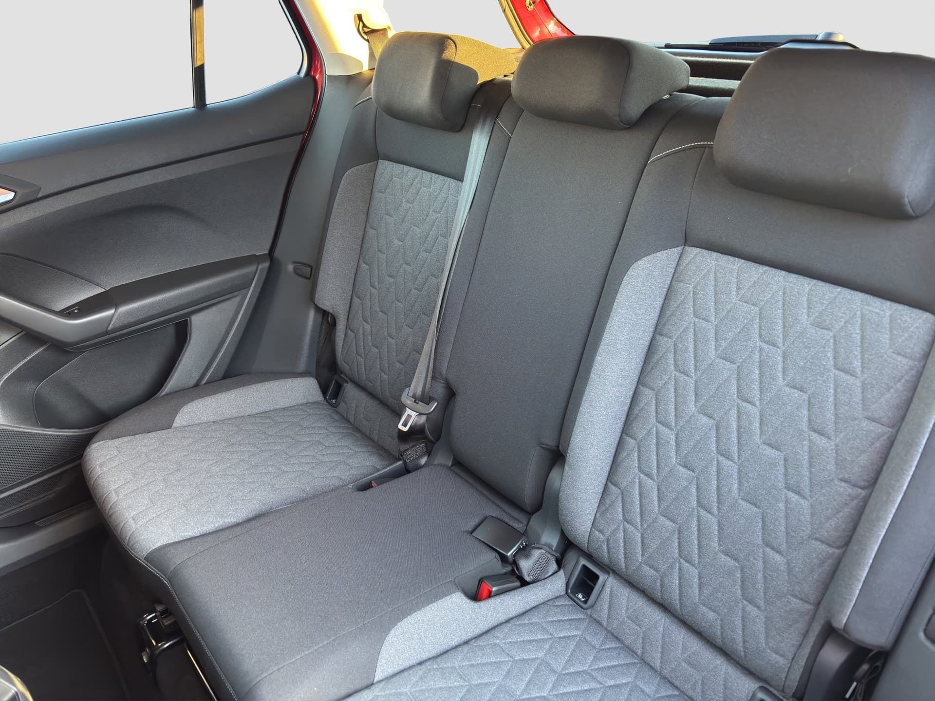 Volkswagen T-CROSS Life 1.5 TSI 150 PS DSG Navi ACC Kamera Bild 14