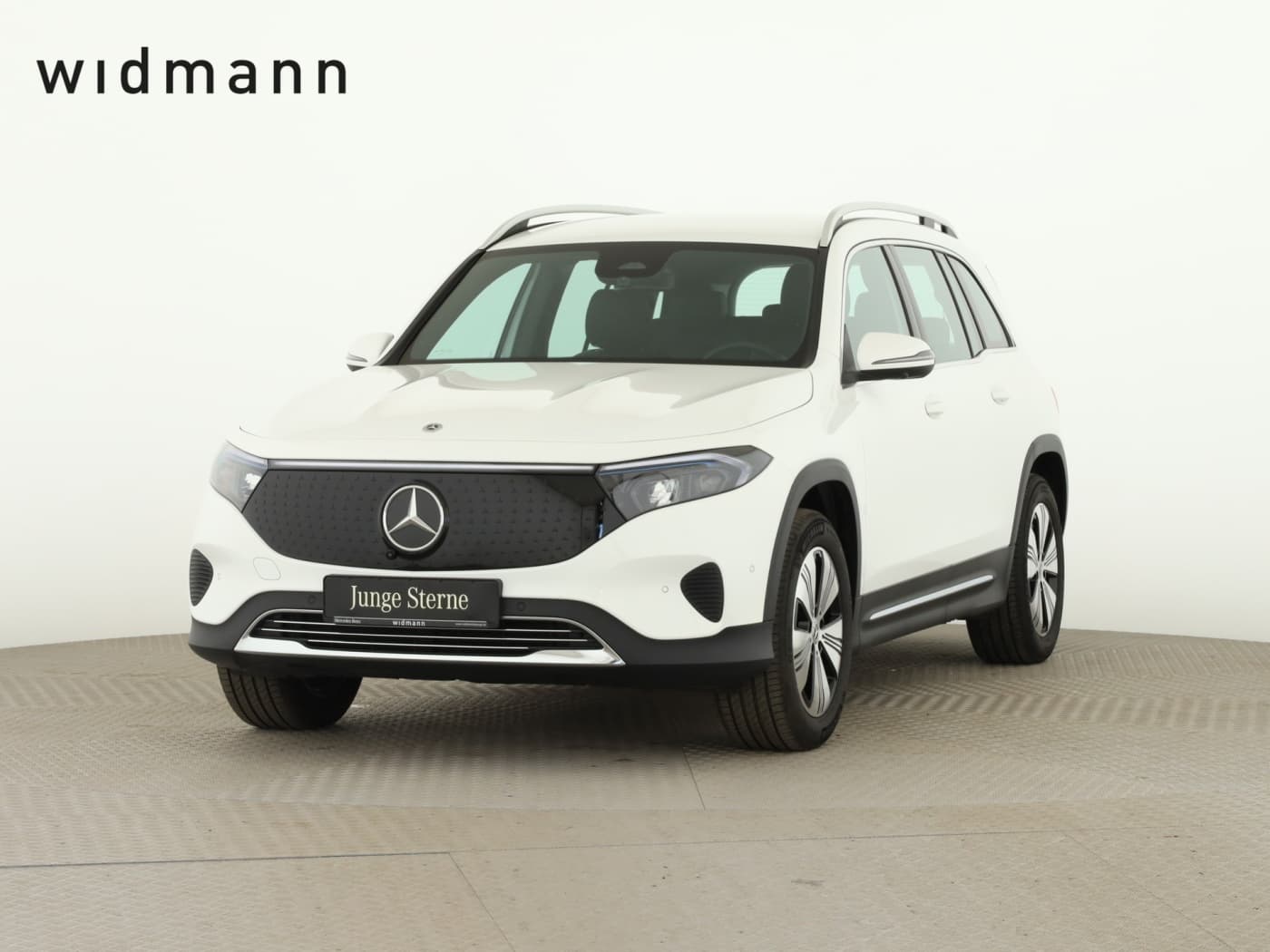 Mercedes-Benz EQB 300 4M