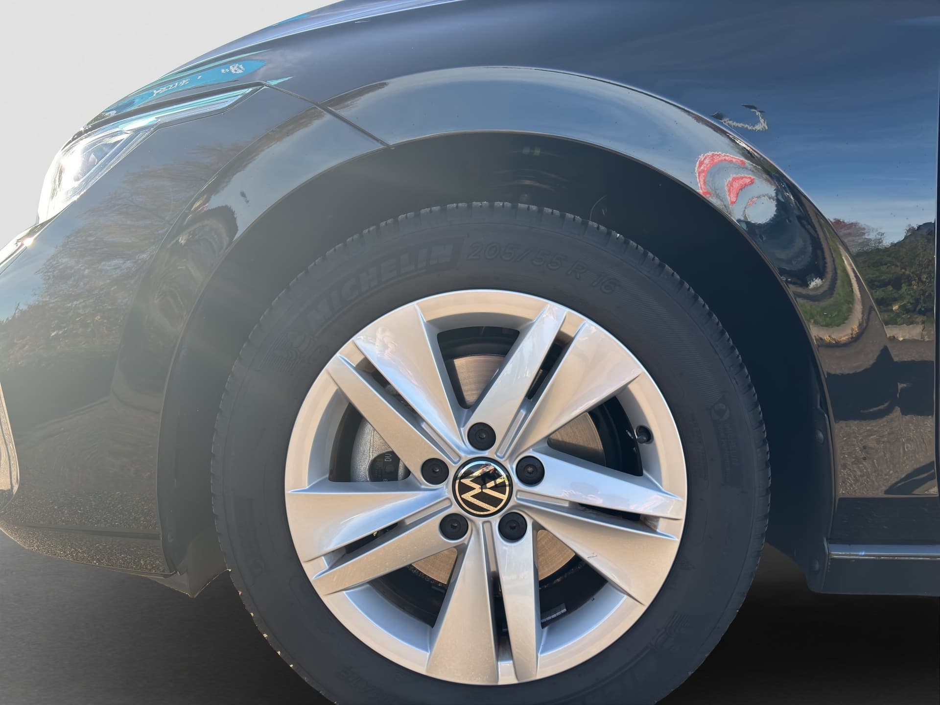 Volkswagen Golf Life 1.5 eTSI 115 PS DSG ACC Harman Kardon Bild 18