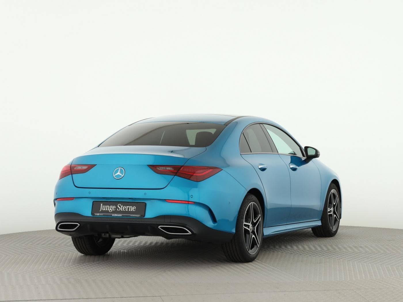 Mercedes-Benz CLA 200 Bild 2