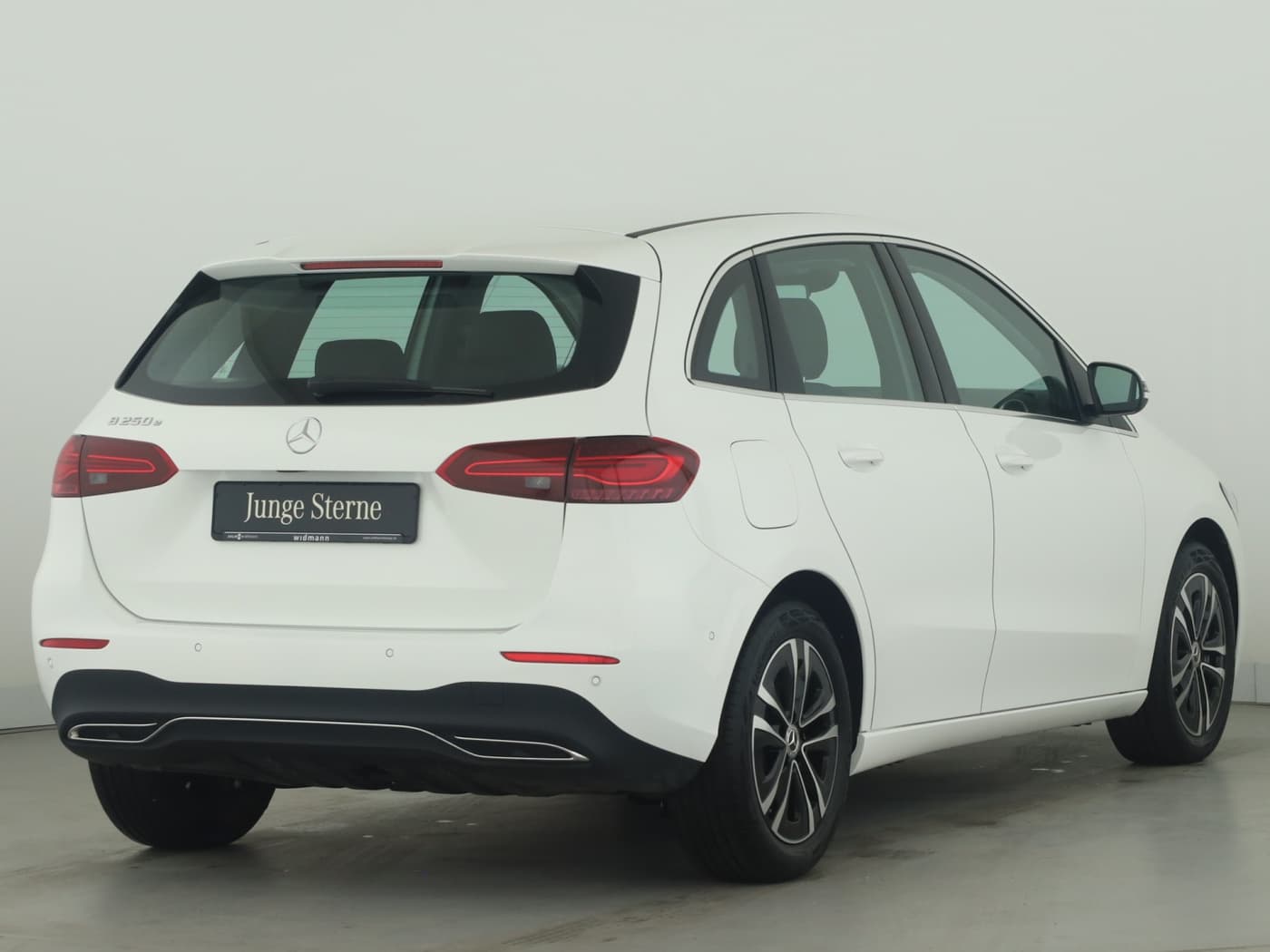 Mercedes-Benz B 250 e Bild 2