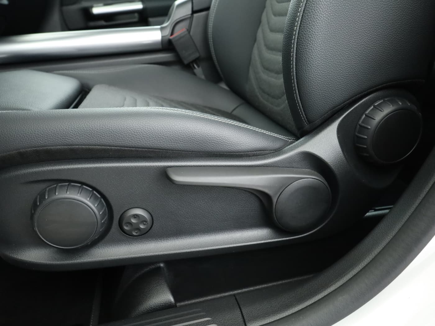 Mercedes-Benz B 250 e Bild 25