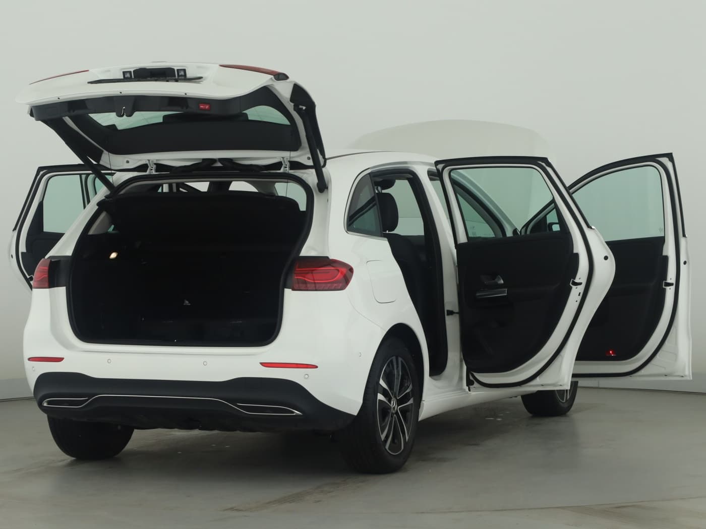 Mercedes-Benz B 250 e Bild 9