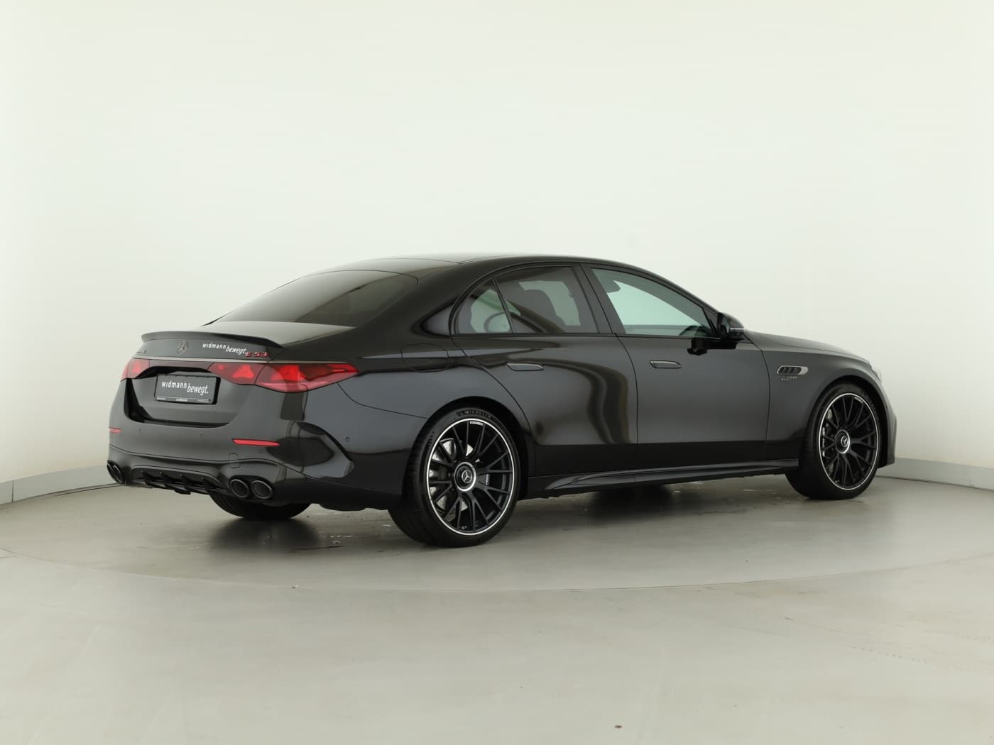 Mercedes-Benz AMG E 53 Hybrid 4MATIC+ Limousine Bild 6