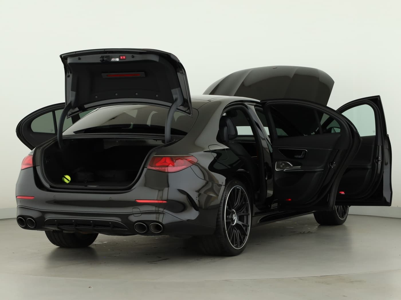 Mercedes-Benz AMG E 53 Hybrid 4MATIC+ Limousine Bild 9