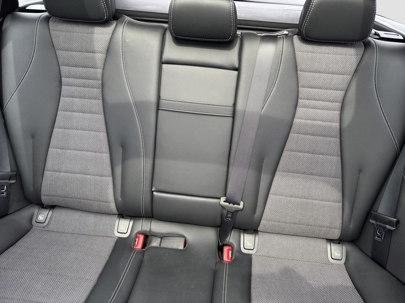 Mercedes-Benz E 300 de T Bild 17