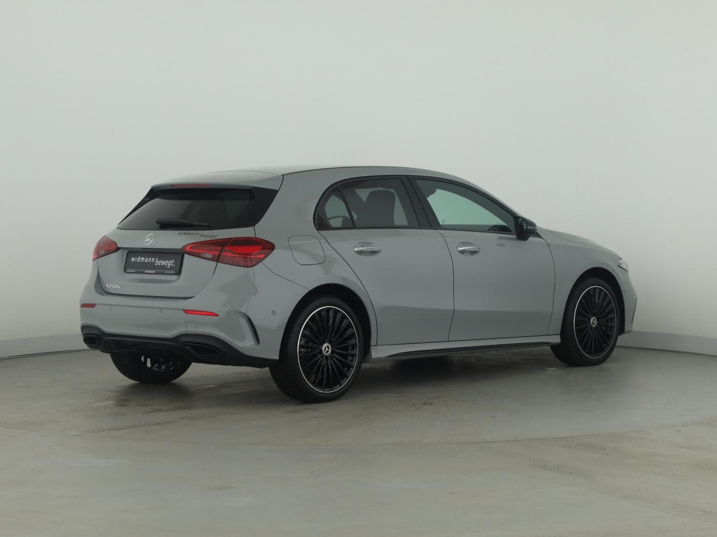 Mercedes-Benz A 250 e Bild 6