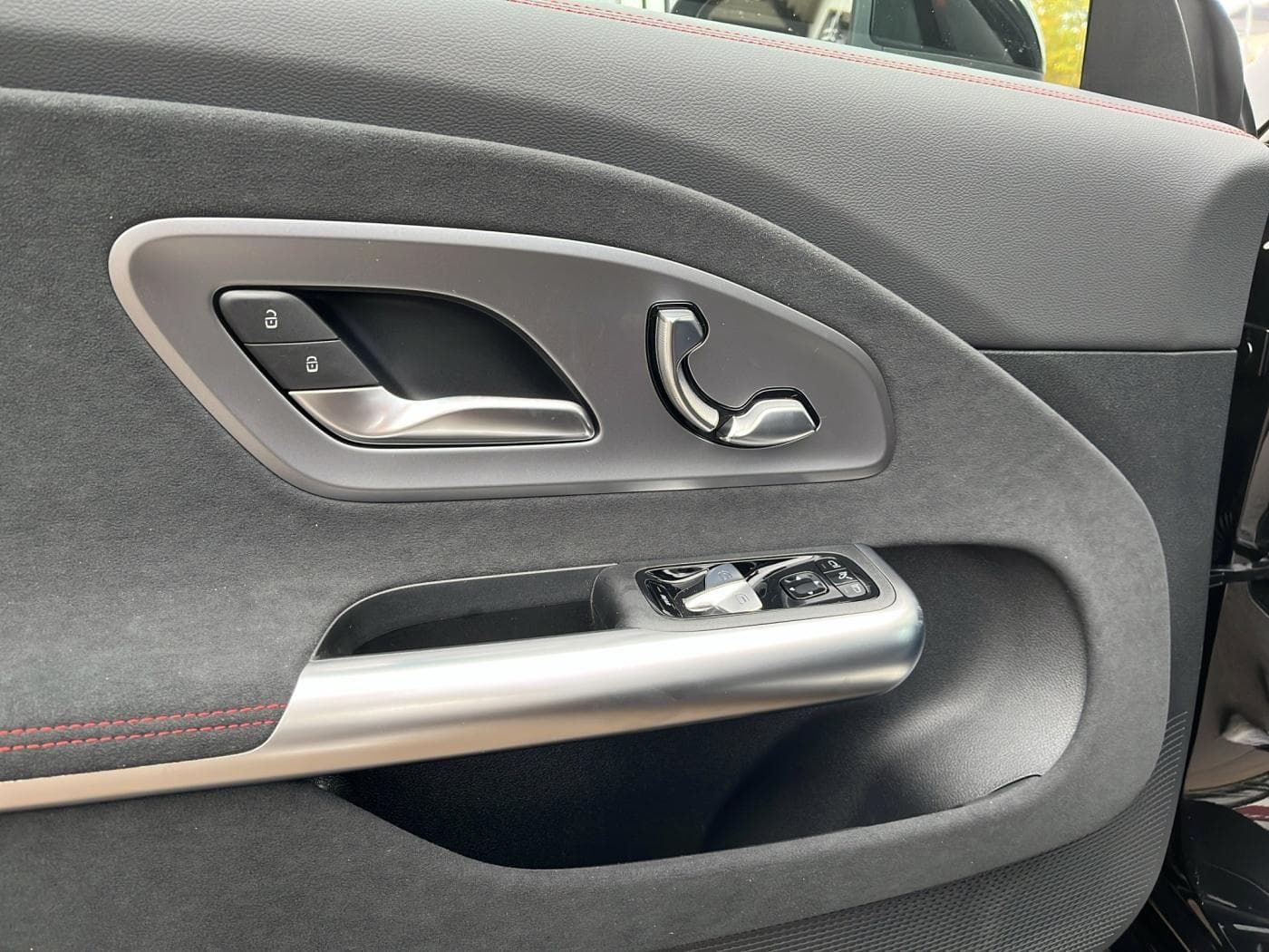 Mercedes-Benz CLA 250+ EQ Bild 18