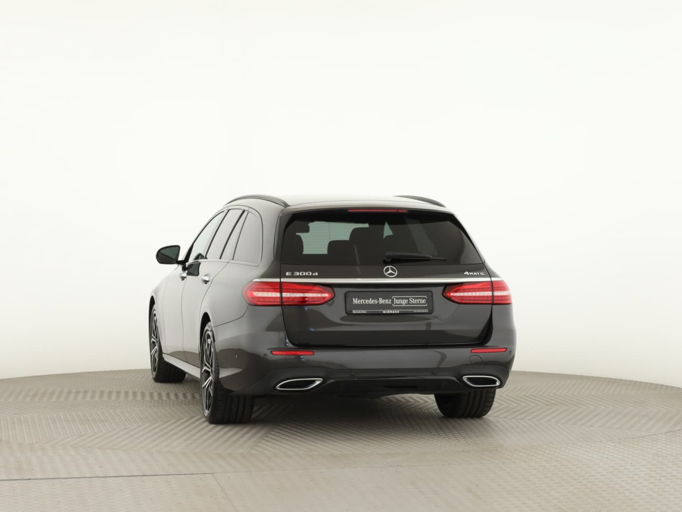 Mercedes-Benz E 300 d 4M T Bild 4