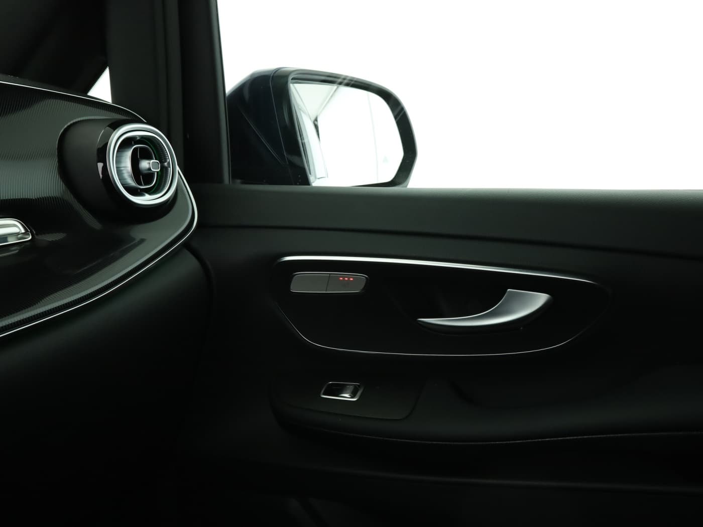 Mercedes-Benz V 220 d STYLE Lang Bild 16