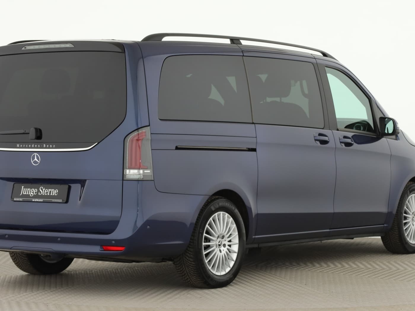 Mercedes-Benz V 220 d STYLE Lang Bild 6