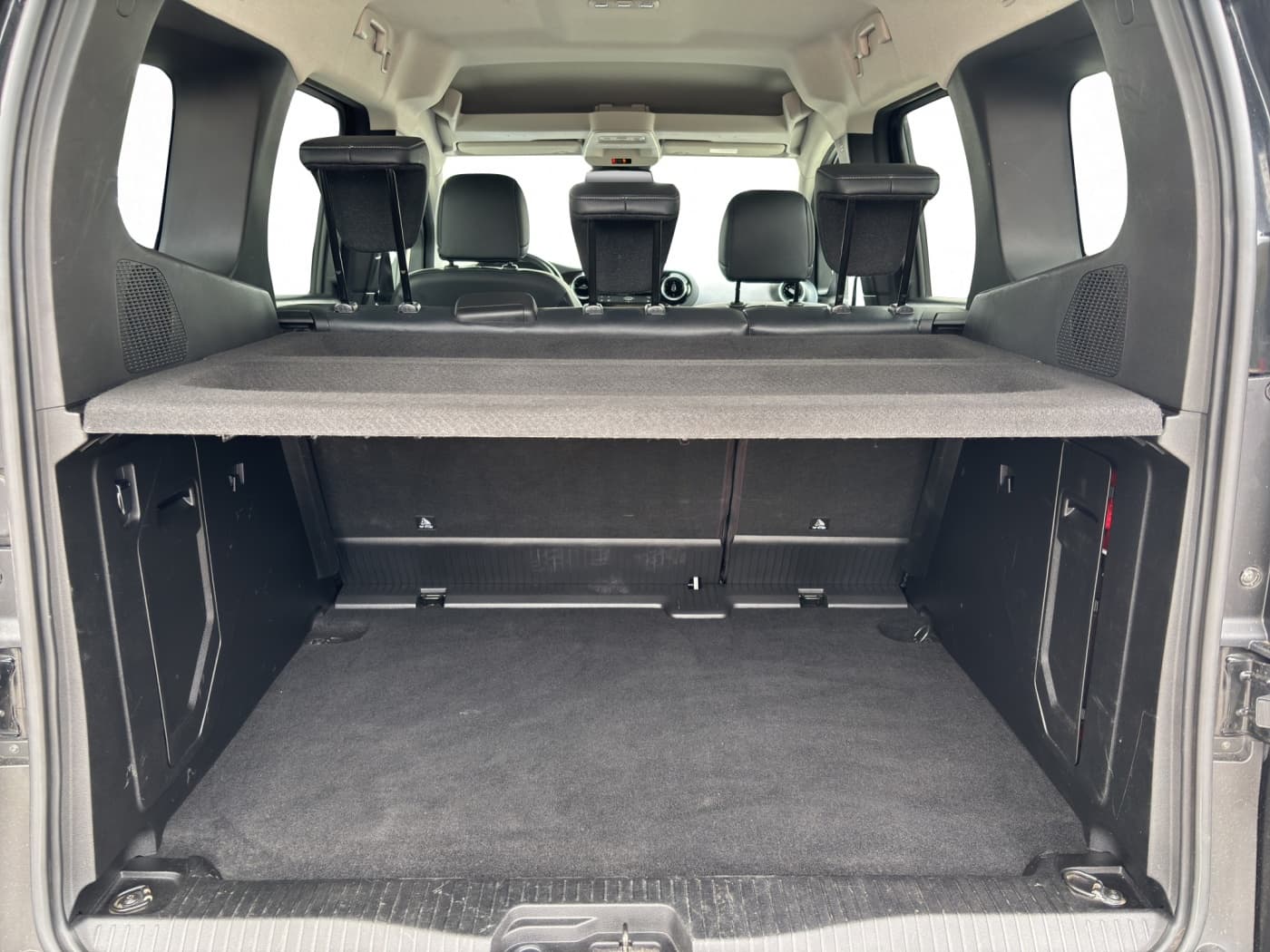 Mercedes-Benz T 180 d PROGRESSIVE Standard Bild 18