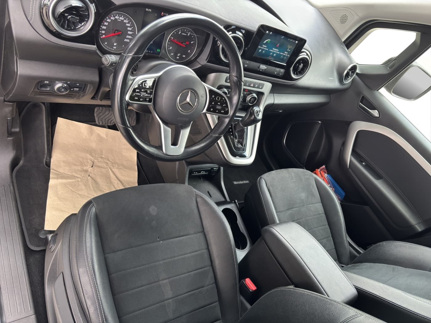 Mercedes-Benz T 180 d PROGRESSIVE Standard Bild 9
