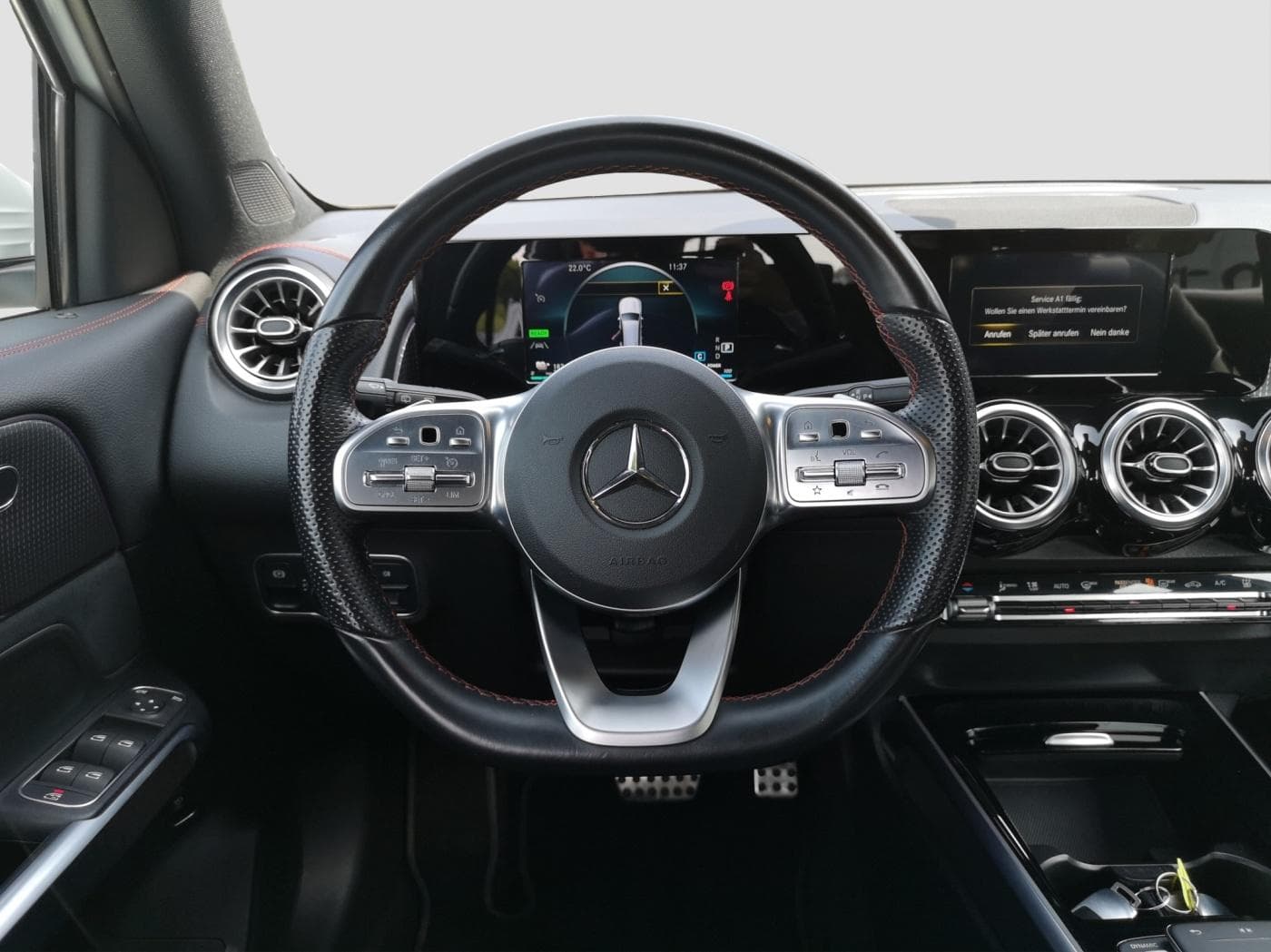 Mercedes-Benz EQB 300 4M Bild 10