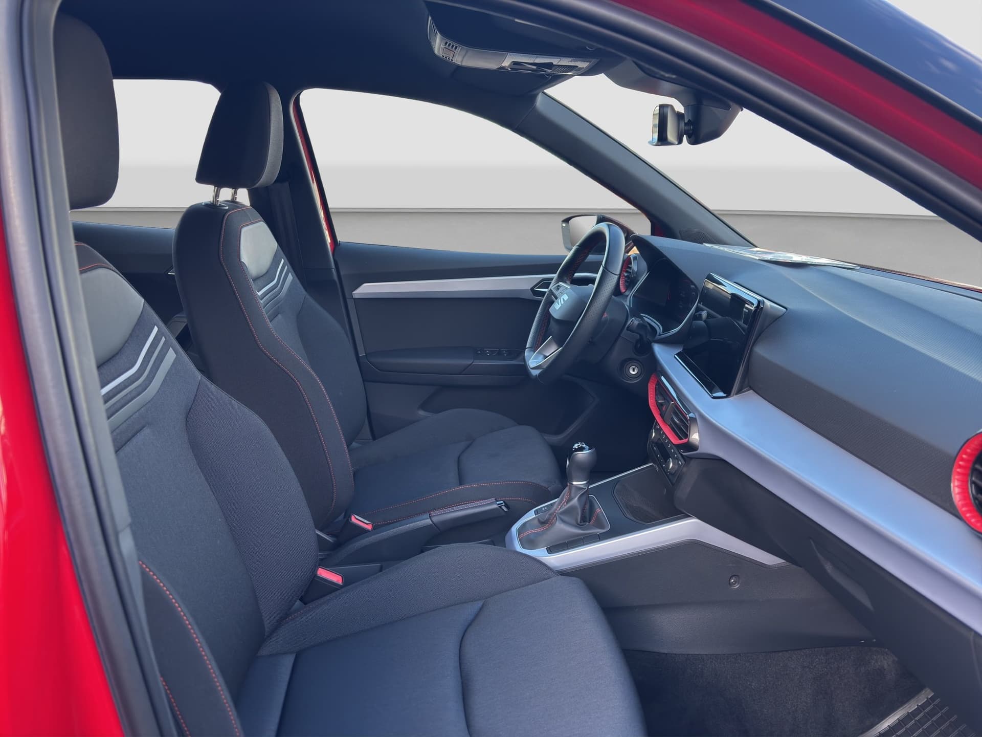 Seat Arona FR 1.0 TSI 110 PS NAVI GRA LED Bild 13