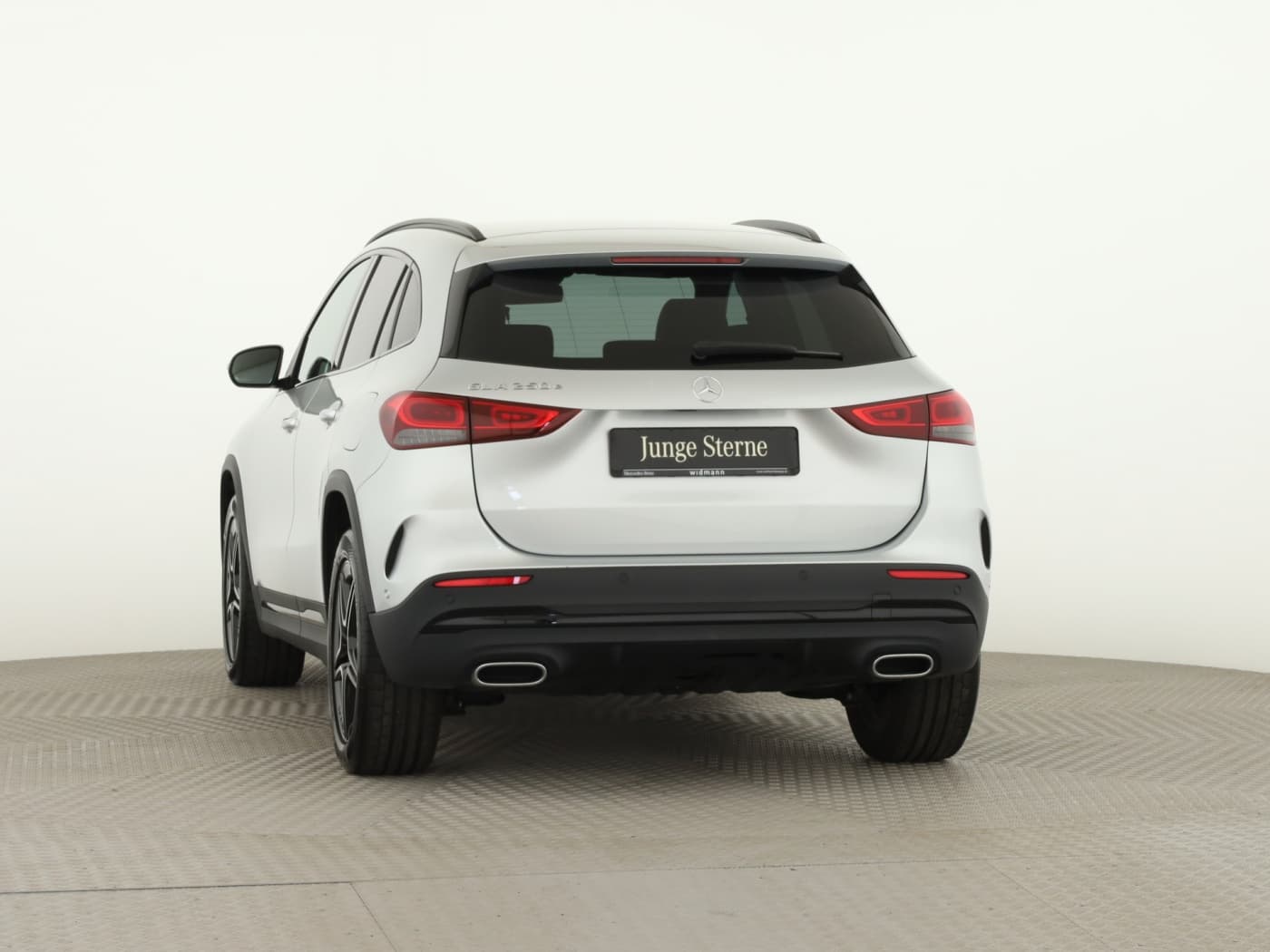 Mercedes-Benz GLA 250 e Bild 4