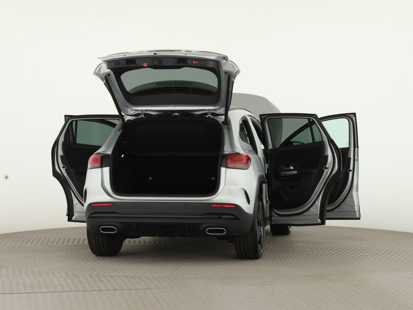 Mercedes-Benz GLA 250 e Bild 9