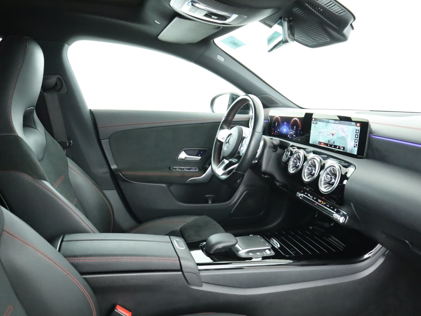 Mercedes-Benz CLA 250 e SB Bild 17