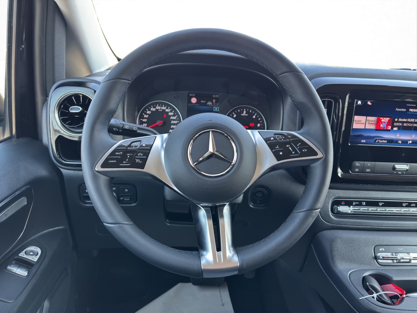 Mercedes-Benz Vito 114 CDI Tourer PRO Lang Bild 10