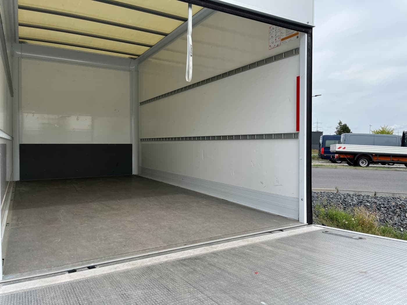 Mercedes-Benz Sprinter 317 CDI Koffer LBW Bild 18