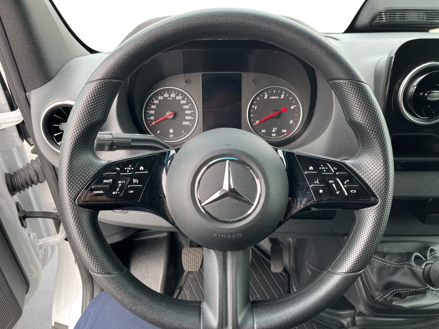Mercedes-Benz Sprinter 317 CDI Koffer LBW Bild 9