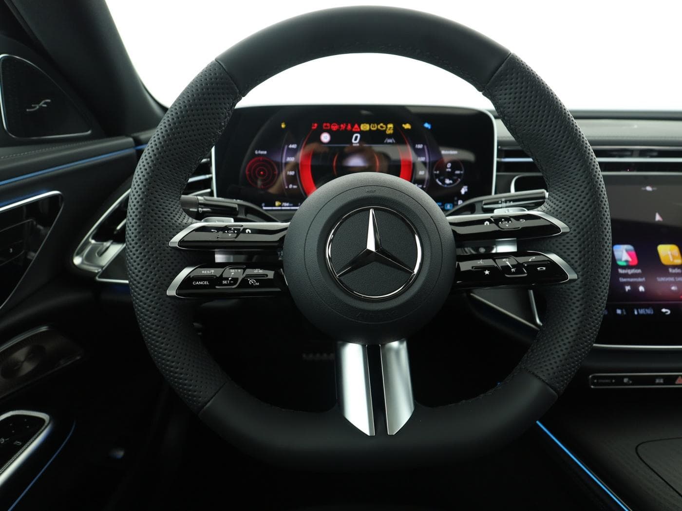 Mercedes-Benz E 220 d Limousine Bild 11