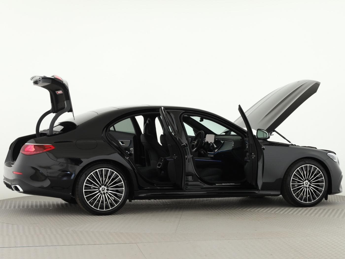 Mercedes-Benz E 220 d Limousine Bild 8